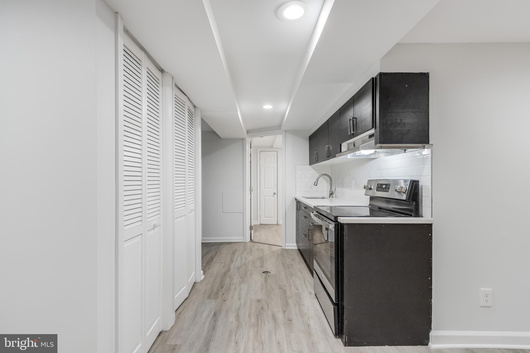 46 Q Street Northeast, Unit B Washington, DC 20002 - Photo 6 of 27