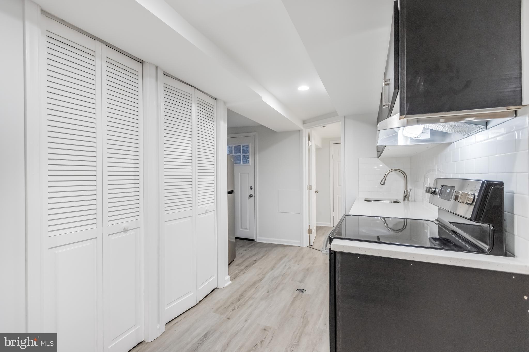 46 Q Street Northeast, Unit B Washington, DC 20002 - Photo 8 of 27