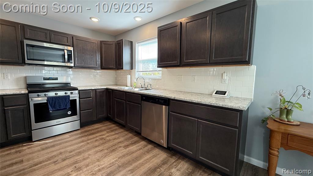 1139 Michigan Road Port Huron, MI 48060 - Photo 8 of 38