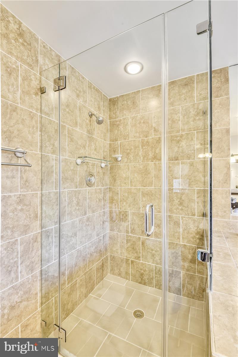 1439 Gilbert Road Arnold, MD 21012 - Photo 21 of 68 Master Shower