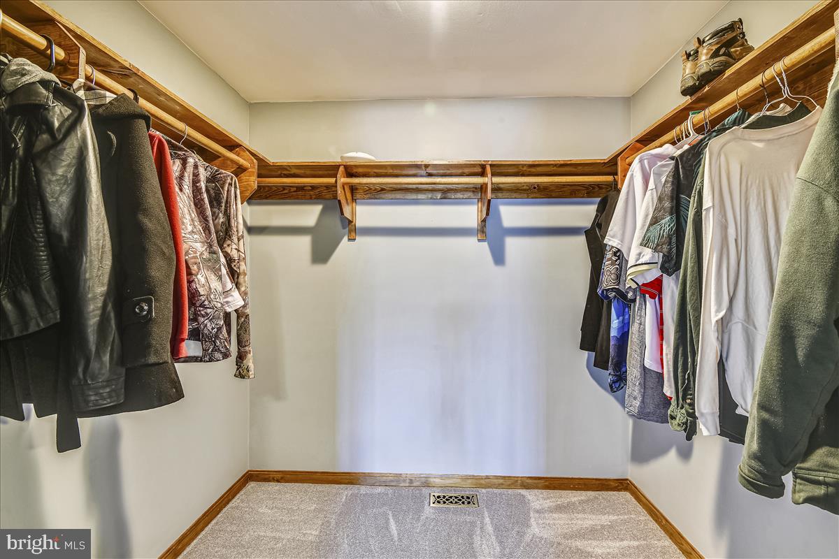 1439 Gilbert Road Arnold, MD 21012 - Photo 23 of 68 Walk-in Closet