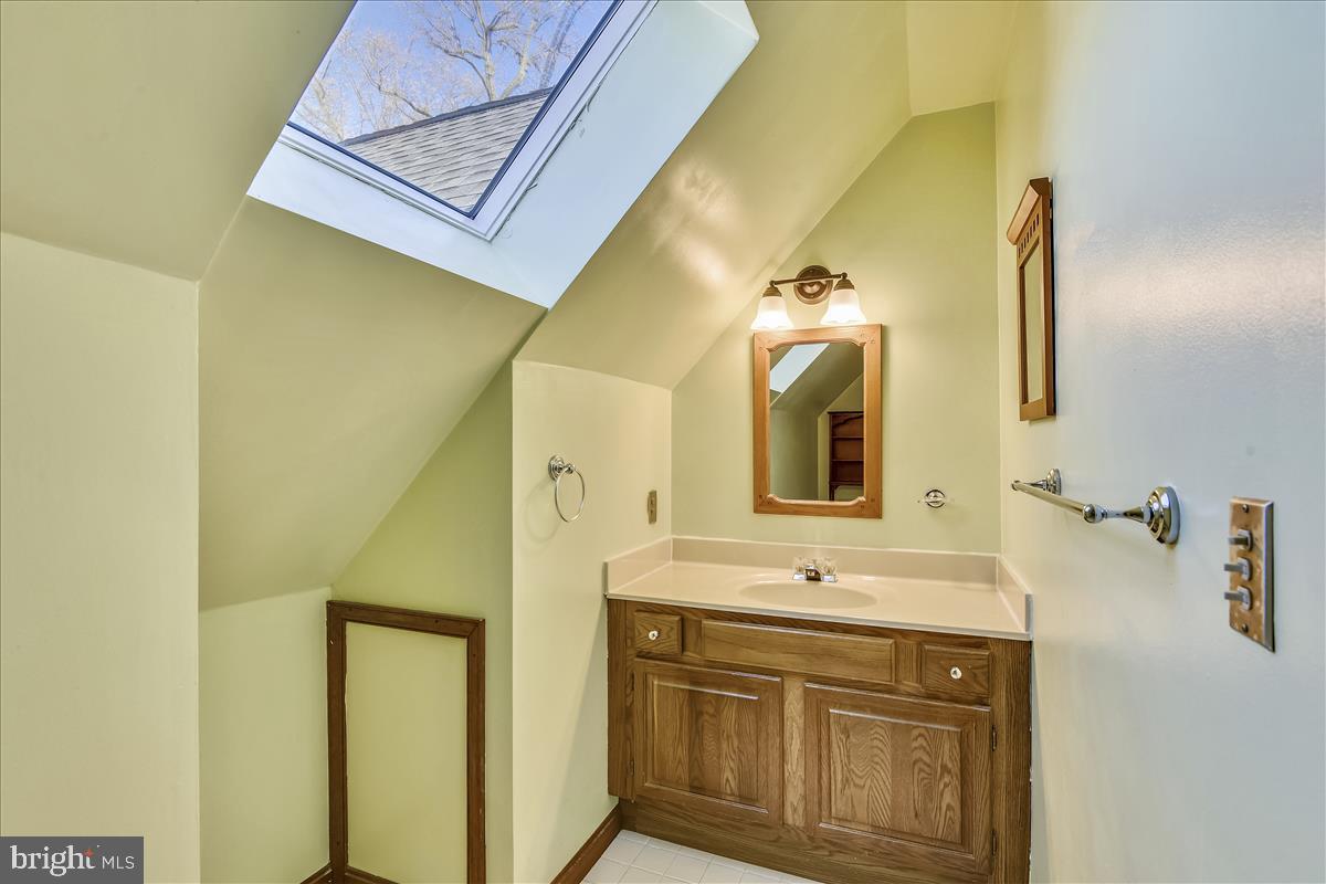 1439 Gilbert Road Arnold, MD 21012 - Photo 30 of 68 Bath