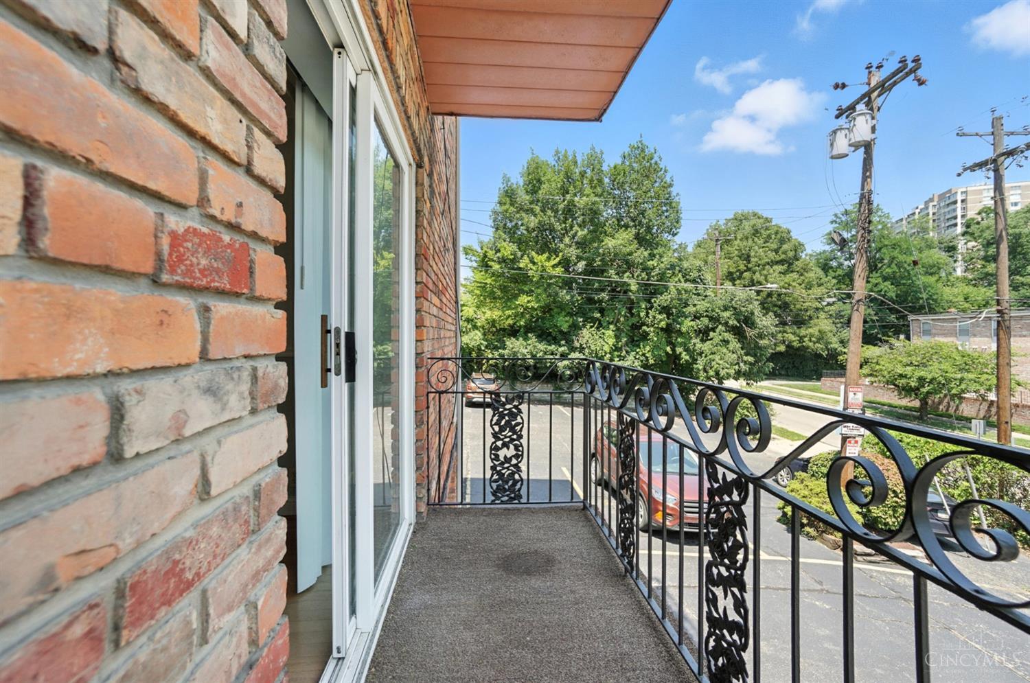 2270 Madison Road, Unit 1B Cincinnati, OH 45208 - Photo 40 of 53