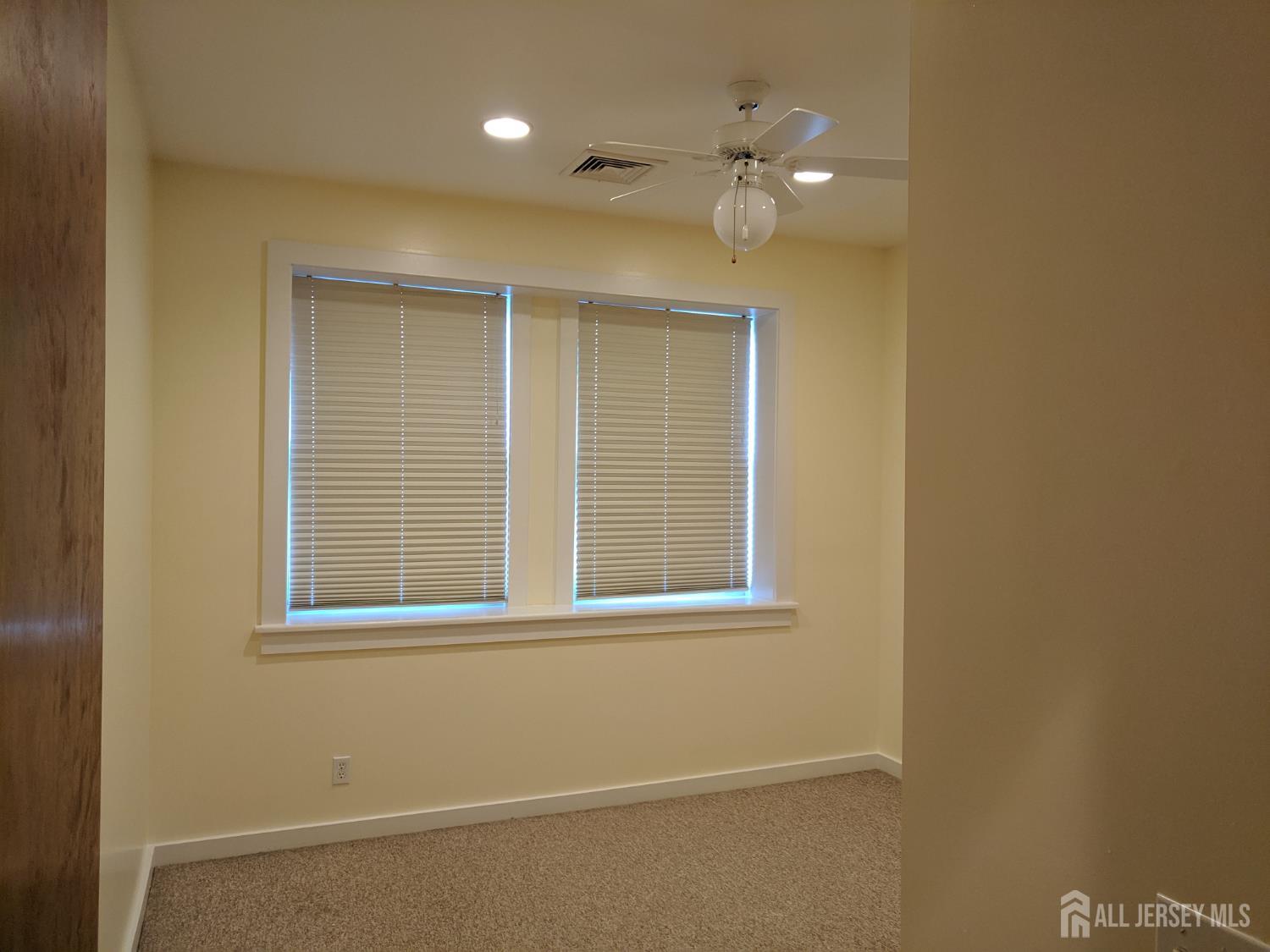 385 George Street, Unit 2B New Brunswick, NJ 08901 - Photo 17 of 32
