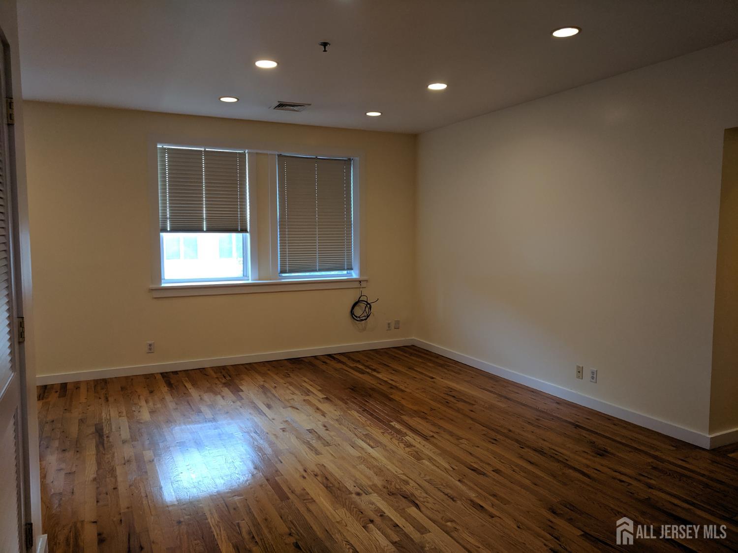 385 George Street, Unit 2B New Brunswick, NJ 08901 - Photo 25 of 32