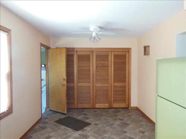 7925 Summerfield Road Lambertville, MI 48144 - Photo 10 of 15 20357942-9.JPG