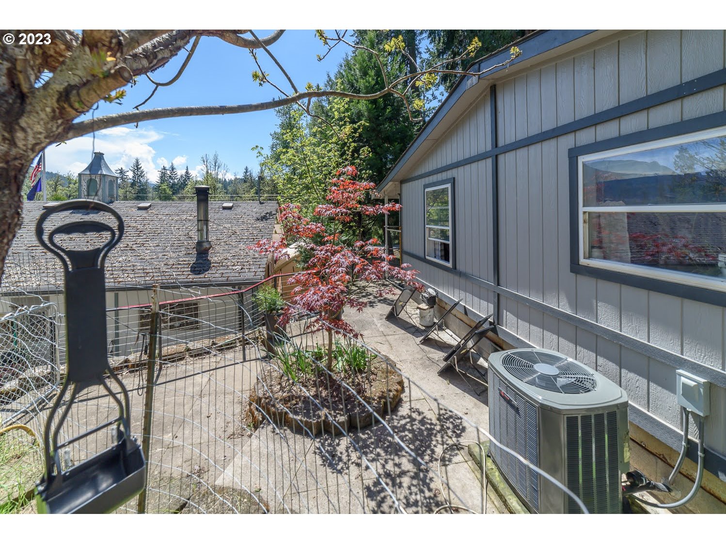 39797 Jasper Lowell Road Lowell, OR 97452 - Photo 4 of 29
