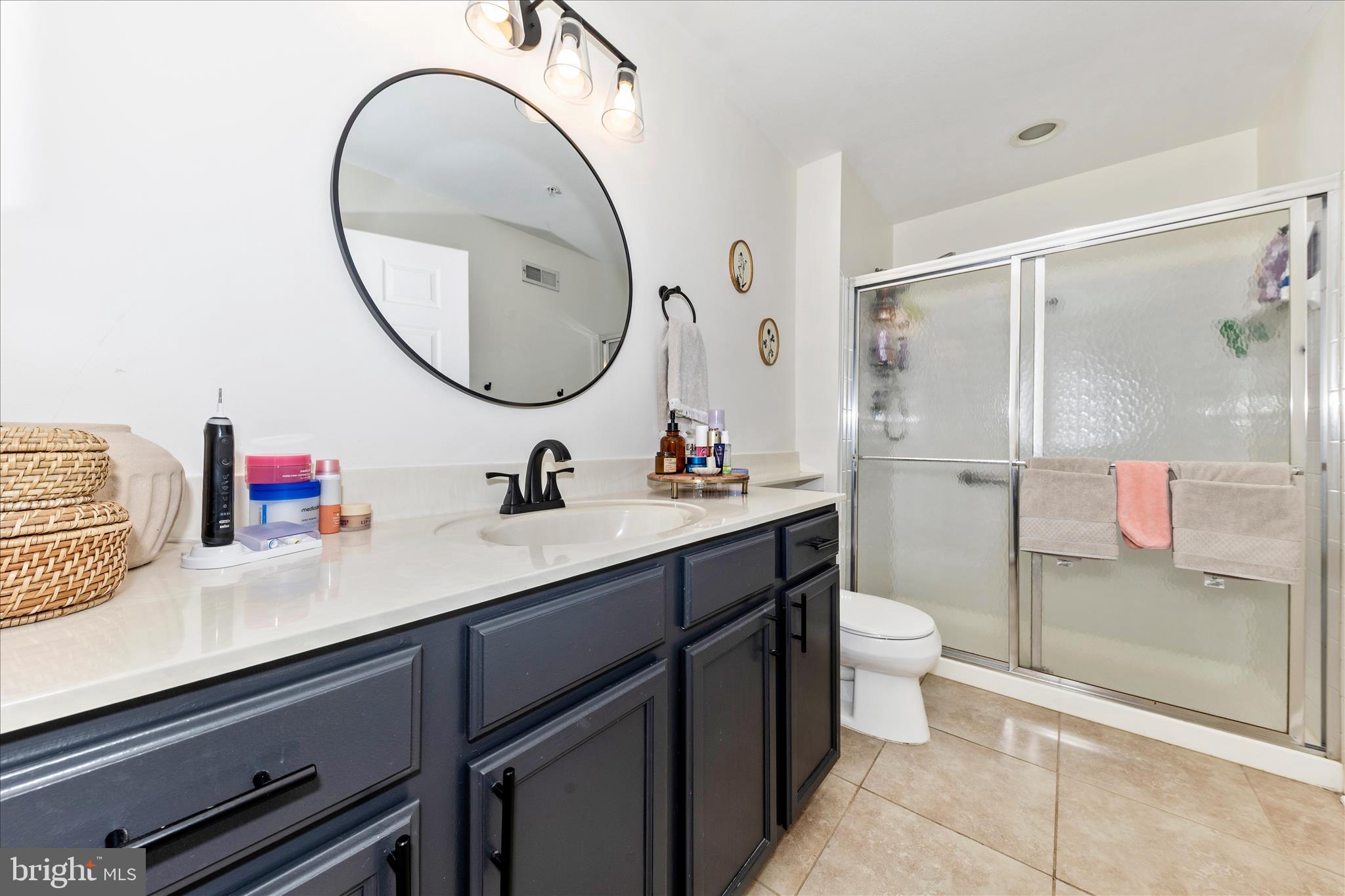 12012 Amber Ridge Circle, Unit B103 Germantown, MD 20876 - Photo 19 of 39 Primary Bathroom