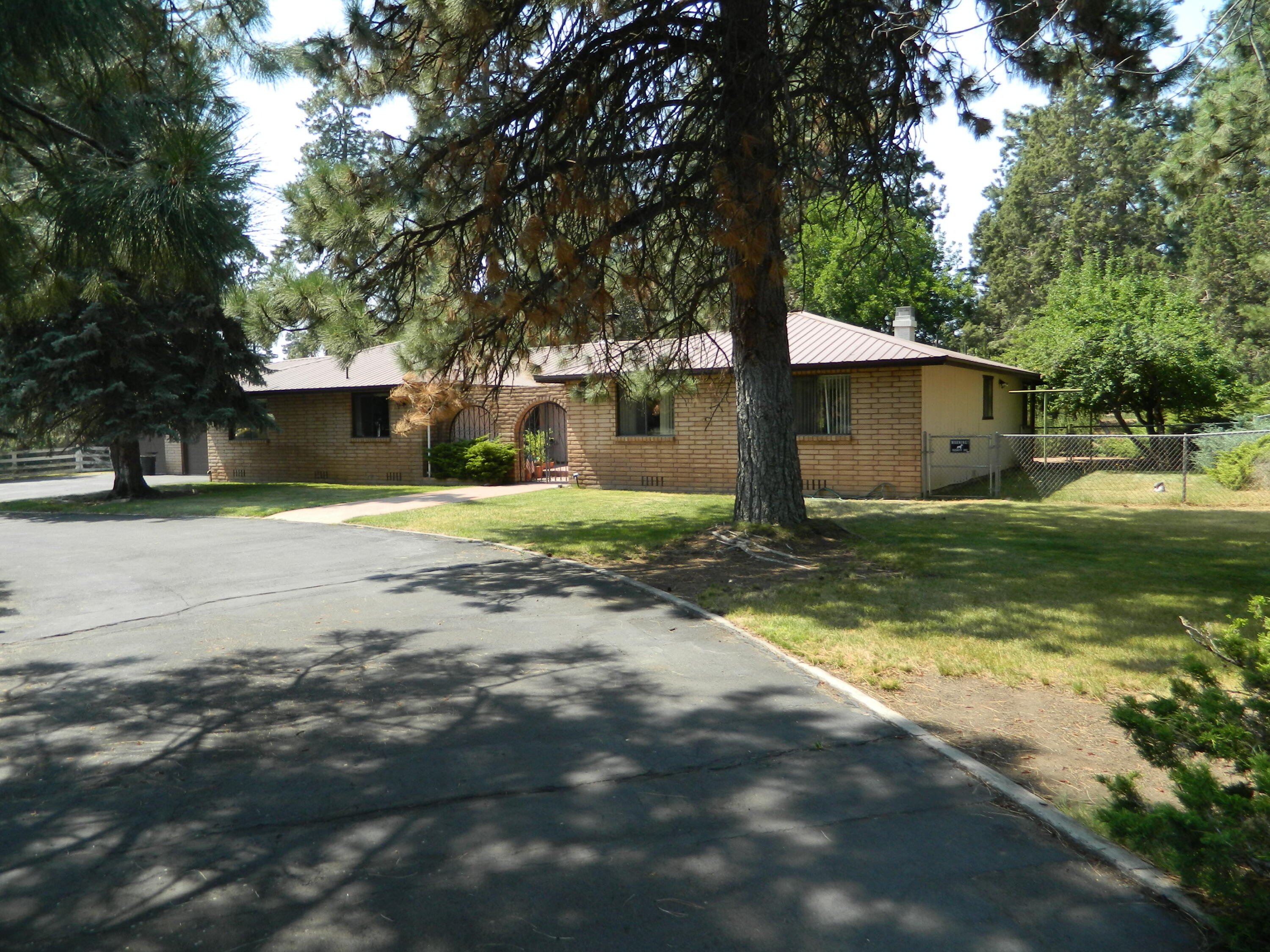 611 Pine Grove Road Klamath Falls, OR 97603 - Photo 1 of 25 DSCN1734