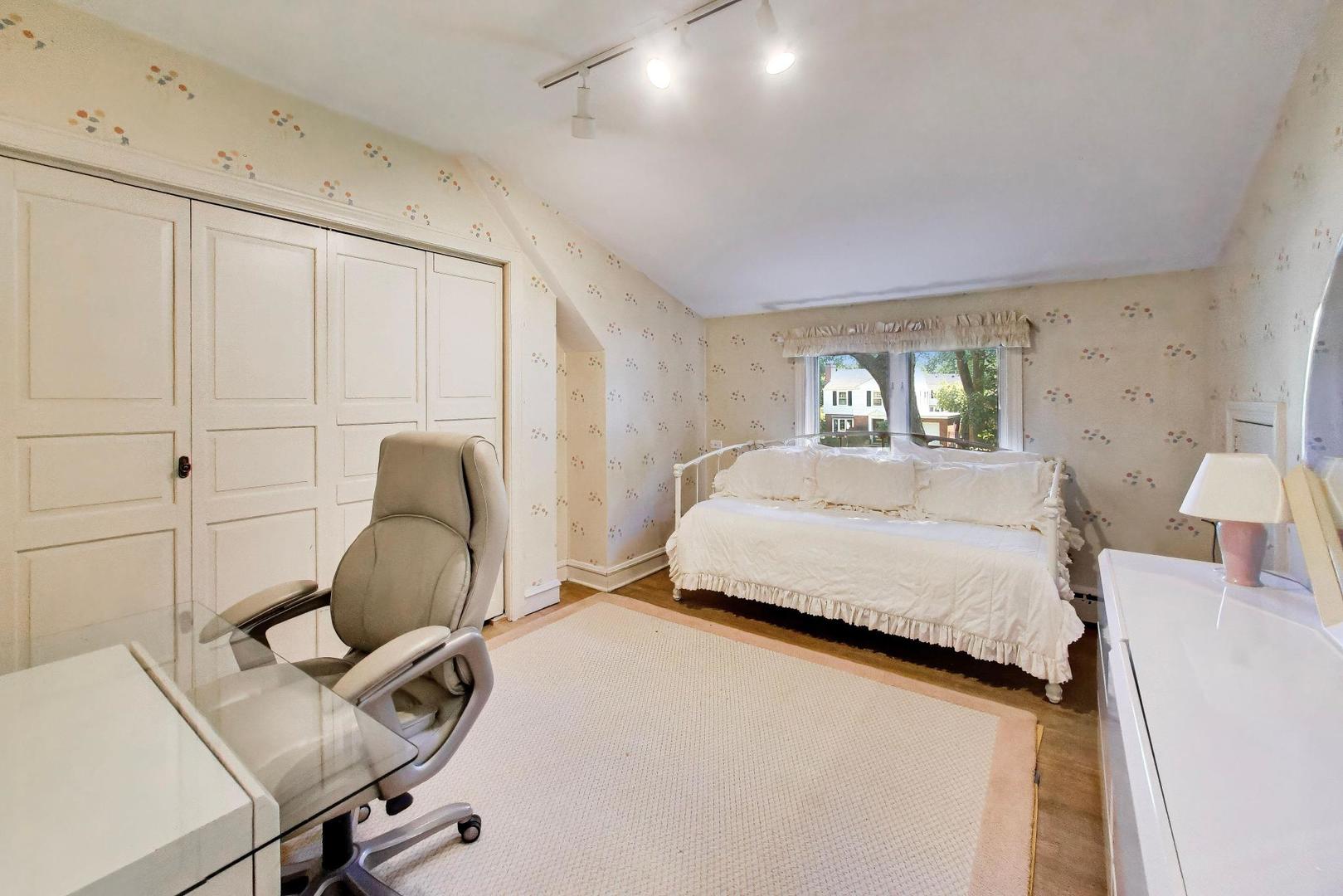 1112 South Home Avenue Park Ridge, IL 60068 - Photo 23 of 34