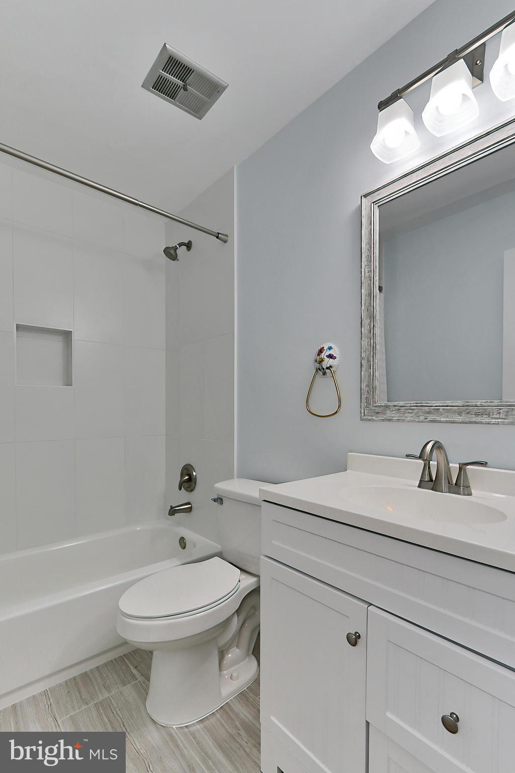 10270 Latney Road Fairfax, VA 22032 - Photo 28 of 52 Beautifully updated hall bath