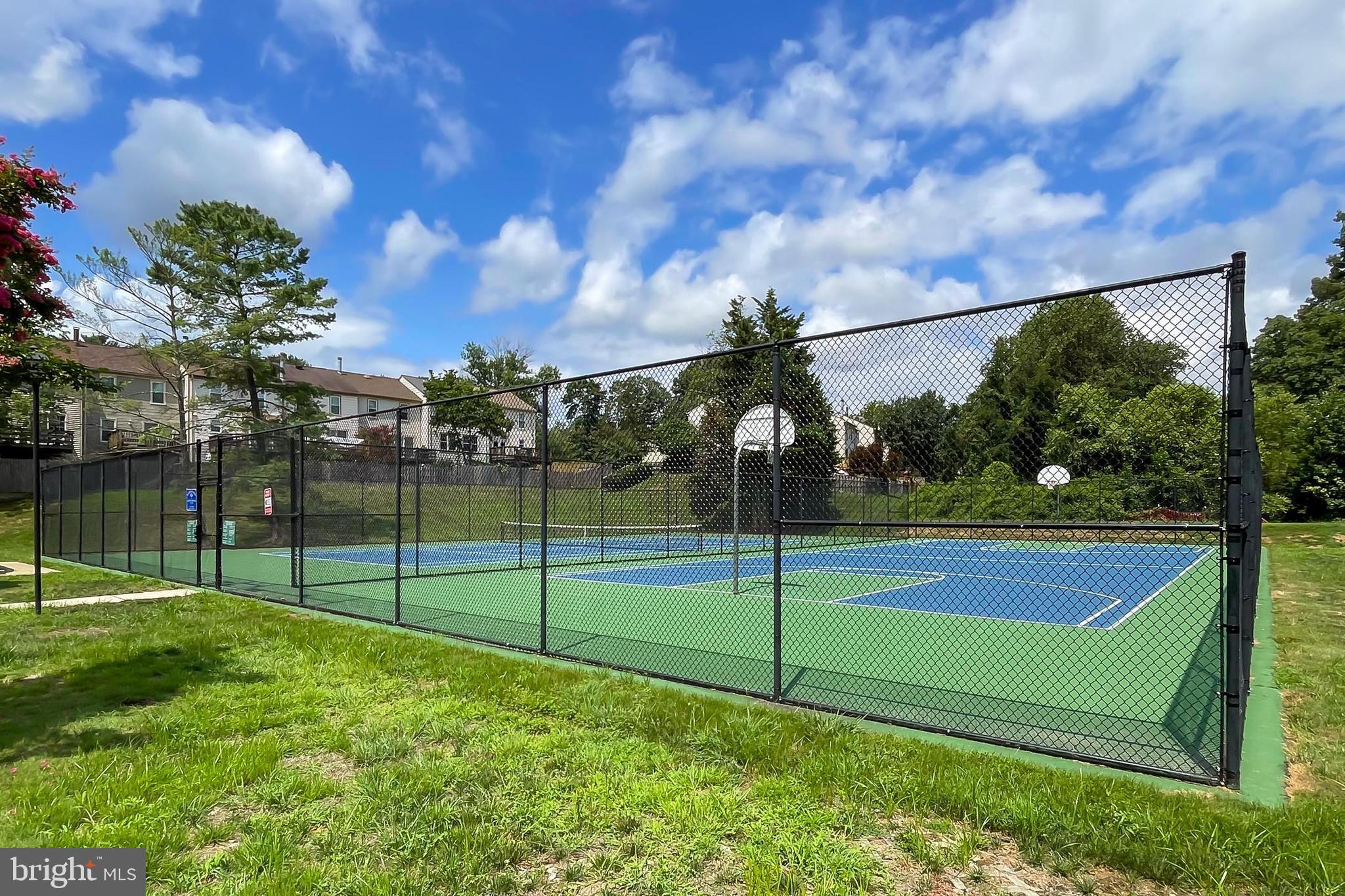 10270 Latney Road Fairfax, VA 22032 - Photo 45 of 52 Community tennis courts
