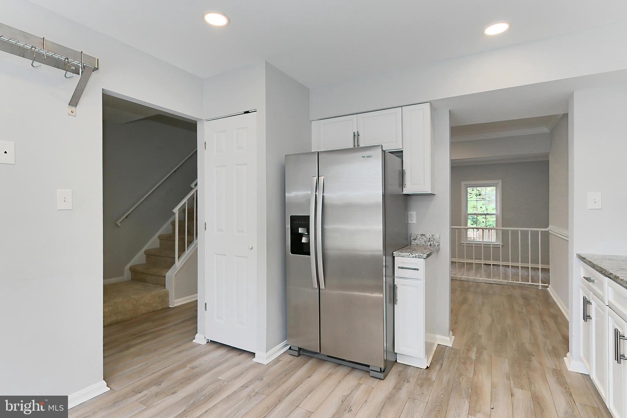 10270 Latney Road Fairfax, VA 22032 - Photo 9 of 52 Side-by-side fridge & pantry