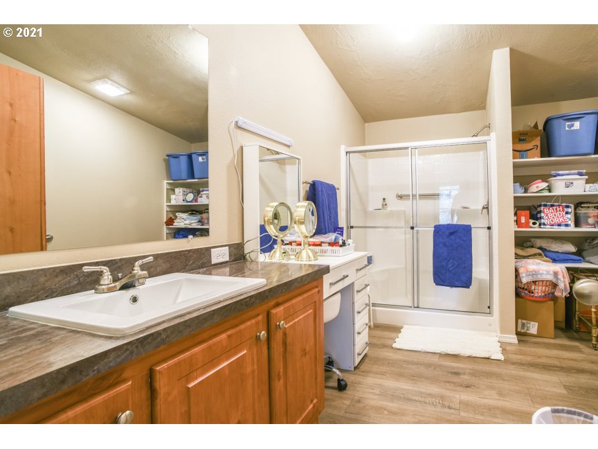 81252 Lost Creek Road Dexter, OR 97431 - Photo 15 of 29 Gallery Image 15