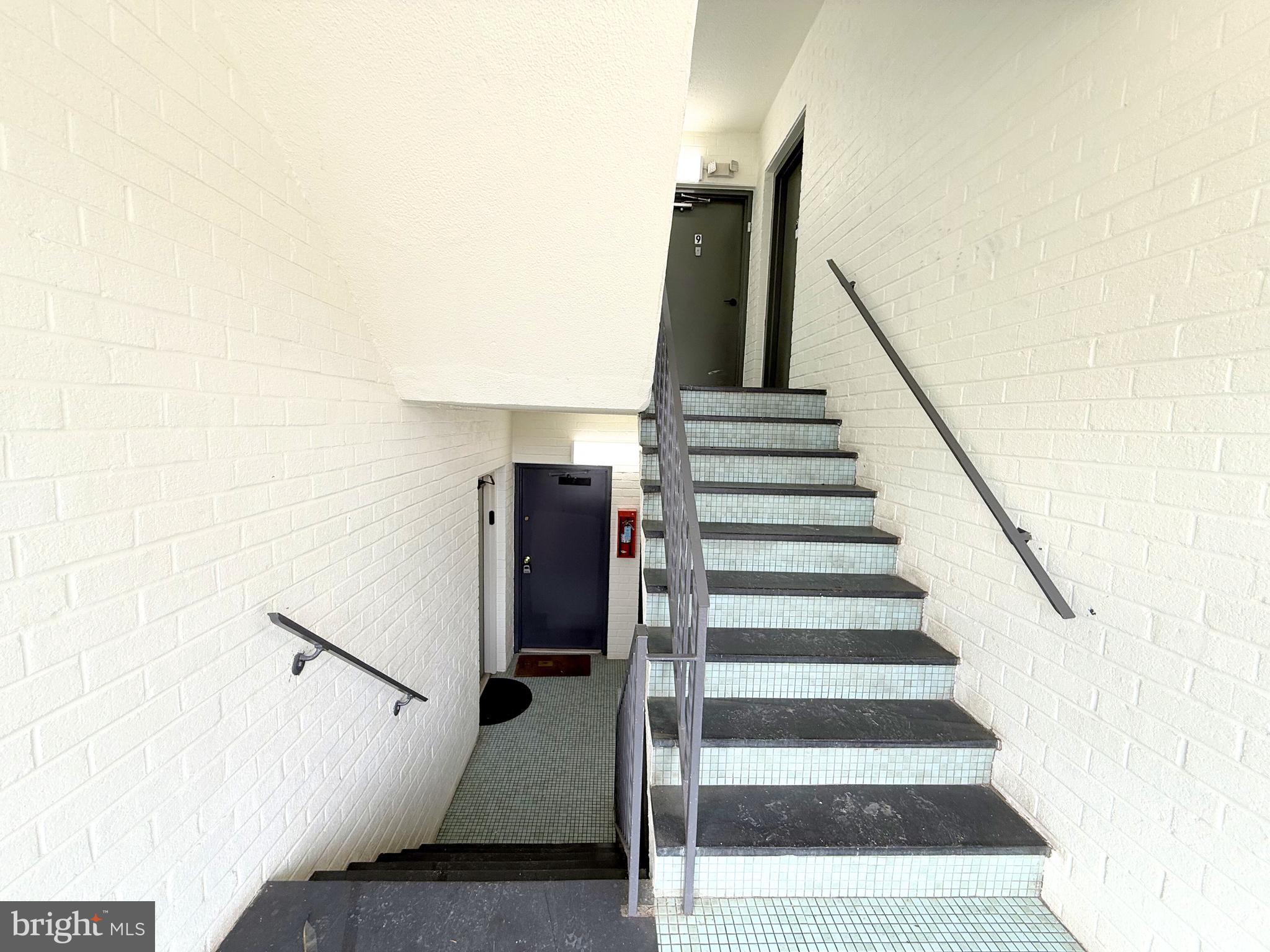 4254 Buckman Road, Unit 4 Alexandria, VA 22309 - Photo 3 of 17