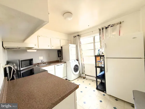 $1,900 | 4254 Buckman Road, Unit 4, Alexandria, VA 22309