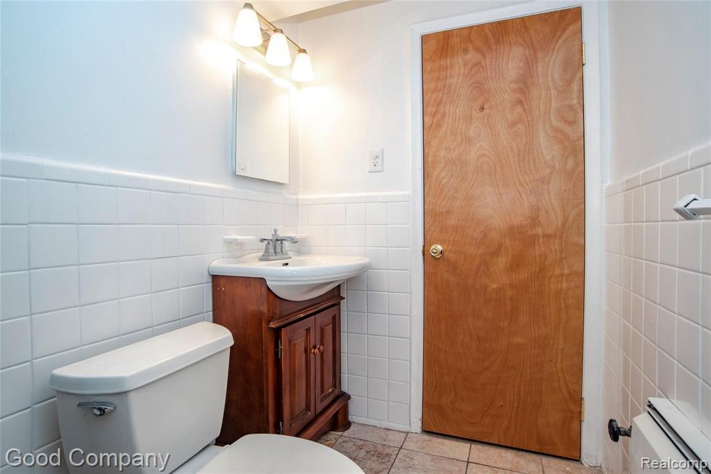 2599 West McNichols Road, Unit B11 Detroit, MI 48221 - Photo 11 of 18