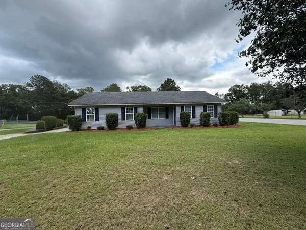 $1,950 | 136 Trinity Road, Dublin, GA 31021