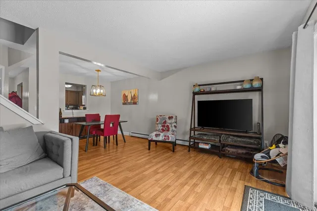 $319,900 | 200 Acorn Drive, Unit 204, Waterbury, VT 05676