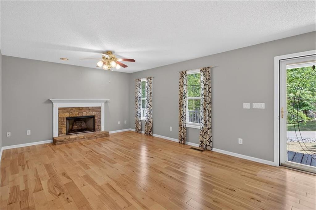 402 Deer Run Jasper, GA 30143 - Photo 11 of 47