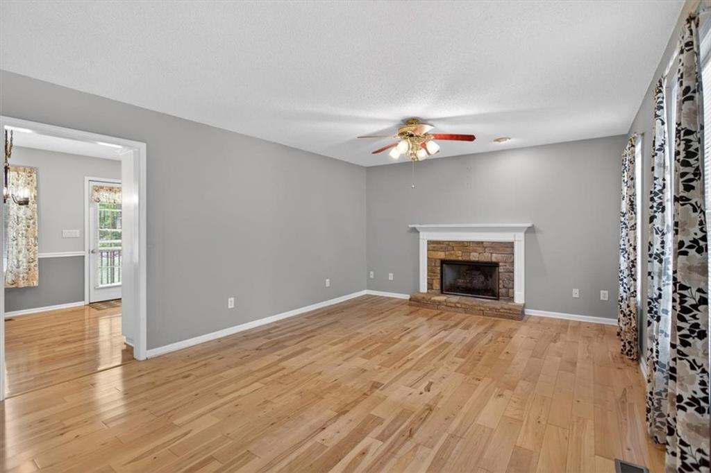 402 Deer Run Jasper, GA 30143 - Photo 8 of 47