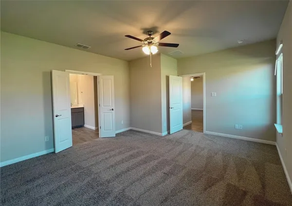 $2,600 | 15841 Holland Hill Lane, Justin, TX 76247