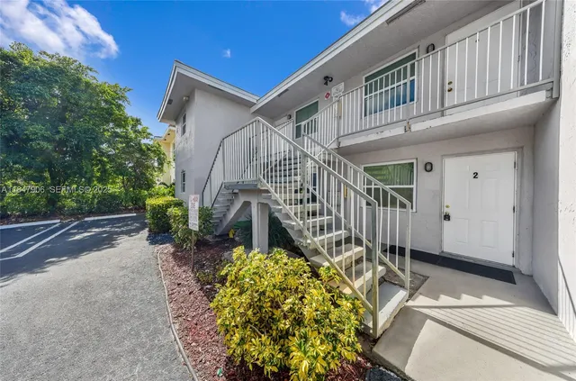 $1,290,000 | 7921 Northwest 44th Court, Coral Springs, FL 33065