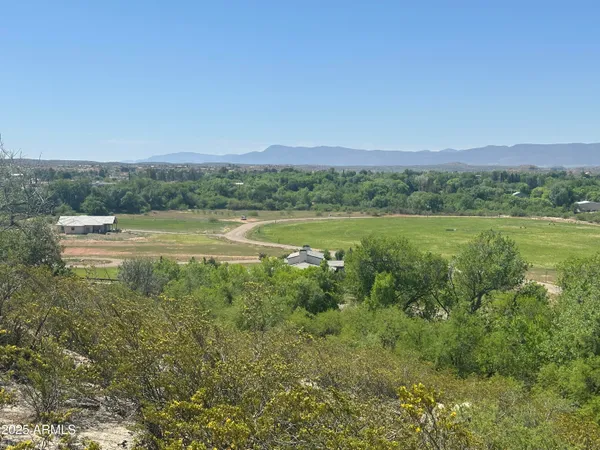 $324,900 | 465 South Bonita Ranch Loop, Unit 22, Cornville, AZ 86325