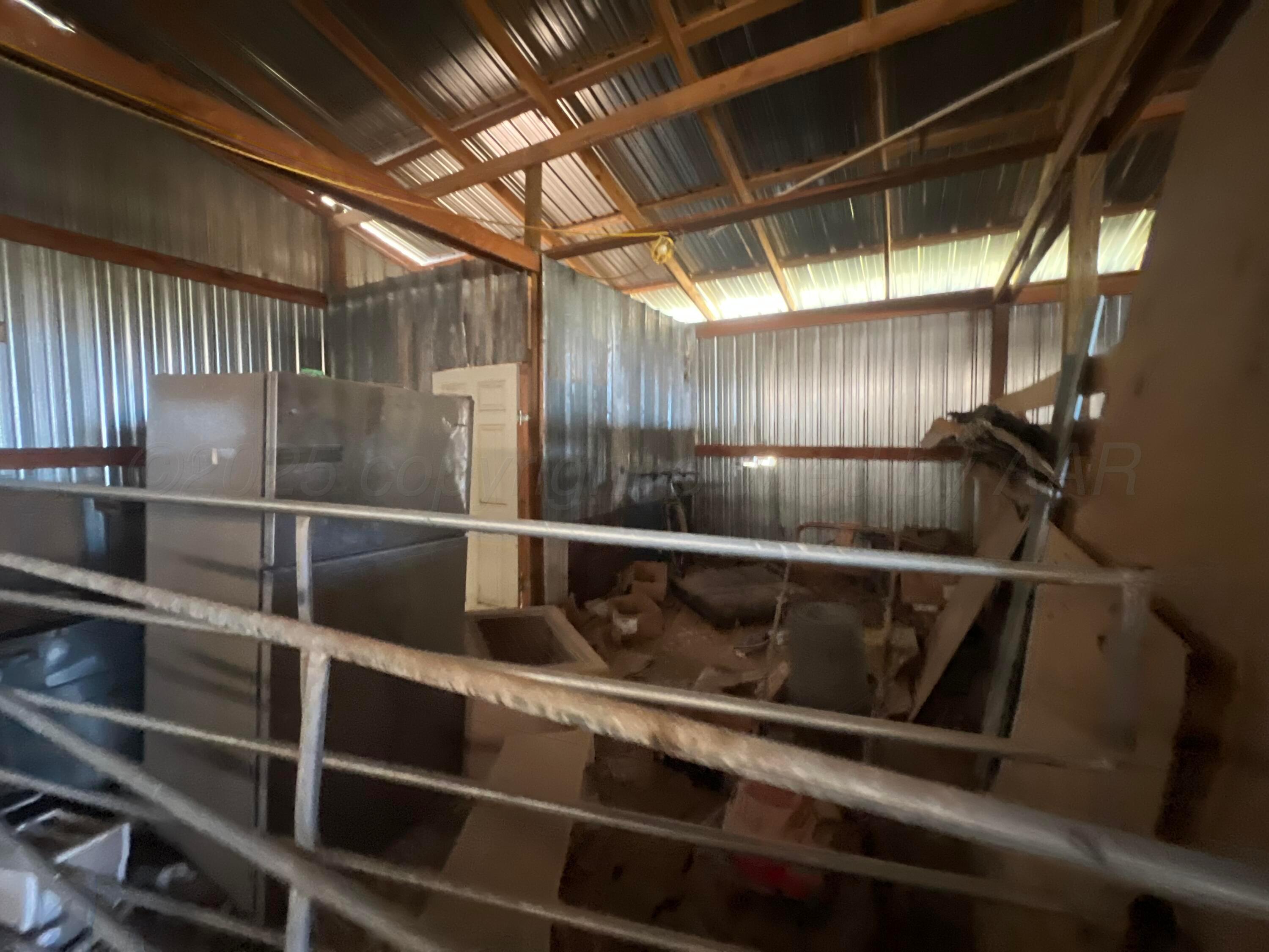 8269 County Road North Pampa, TX 79065 - Photo 15 of 21