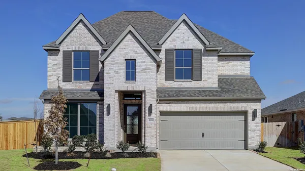 $499,900 | 326 White Oak, Castroville, TX 78009