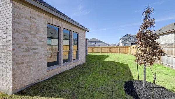 $499,900 | 326 White Oak, Castroville, TX 78009