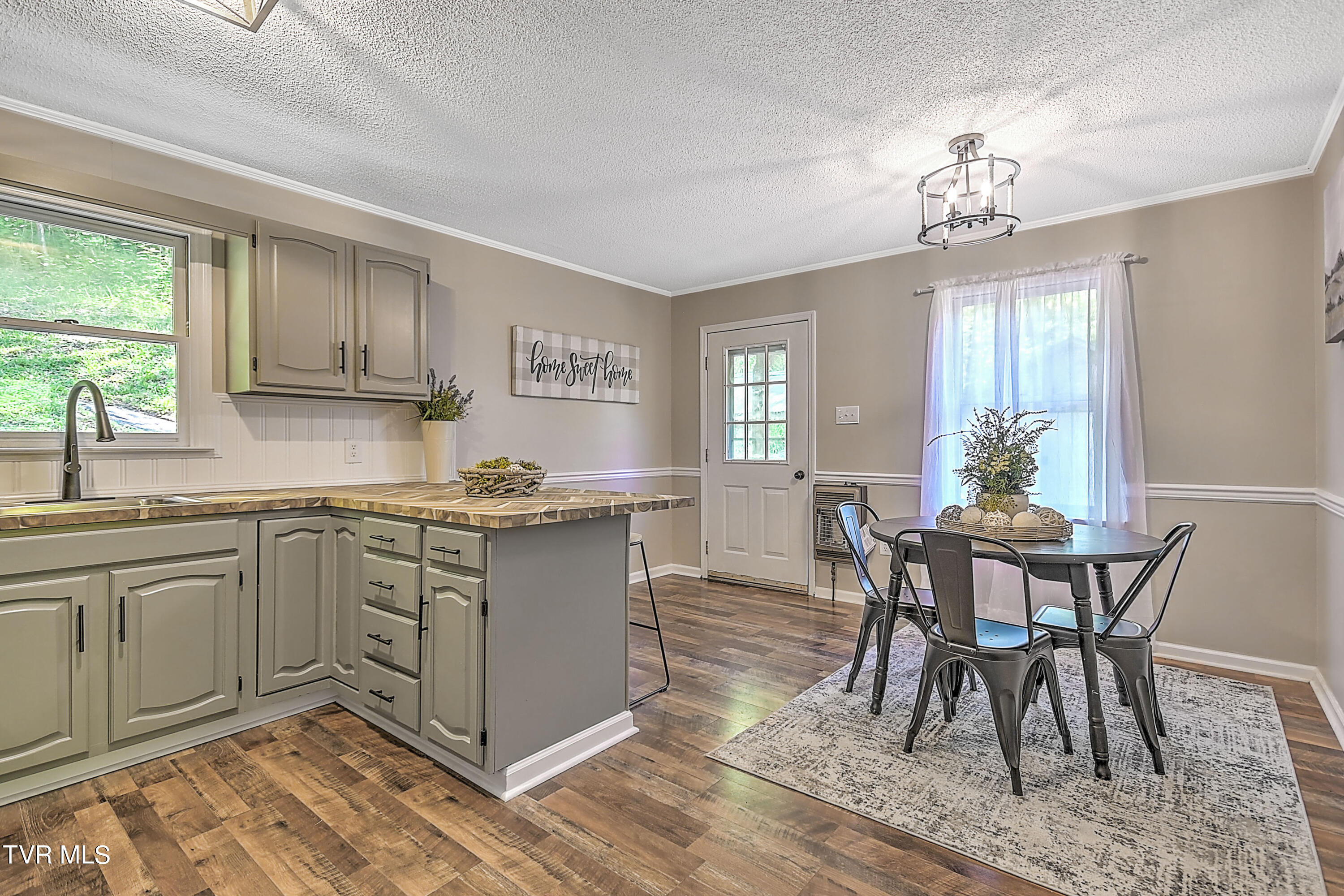 3753 Cove Creek Road Bristol, VA 24202 - Photo 18 of 70 Cove Creek Gdawg-14