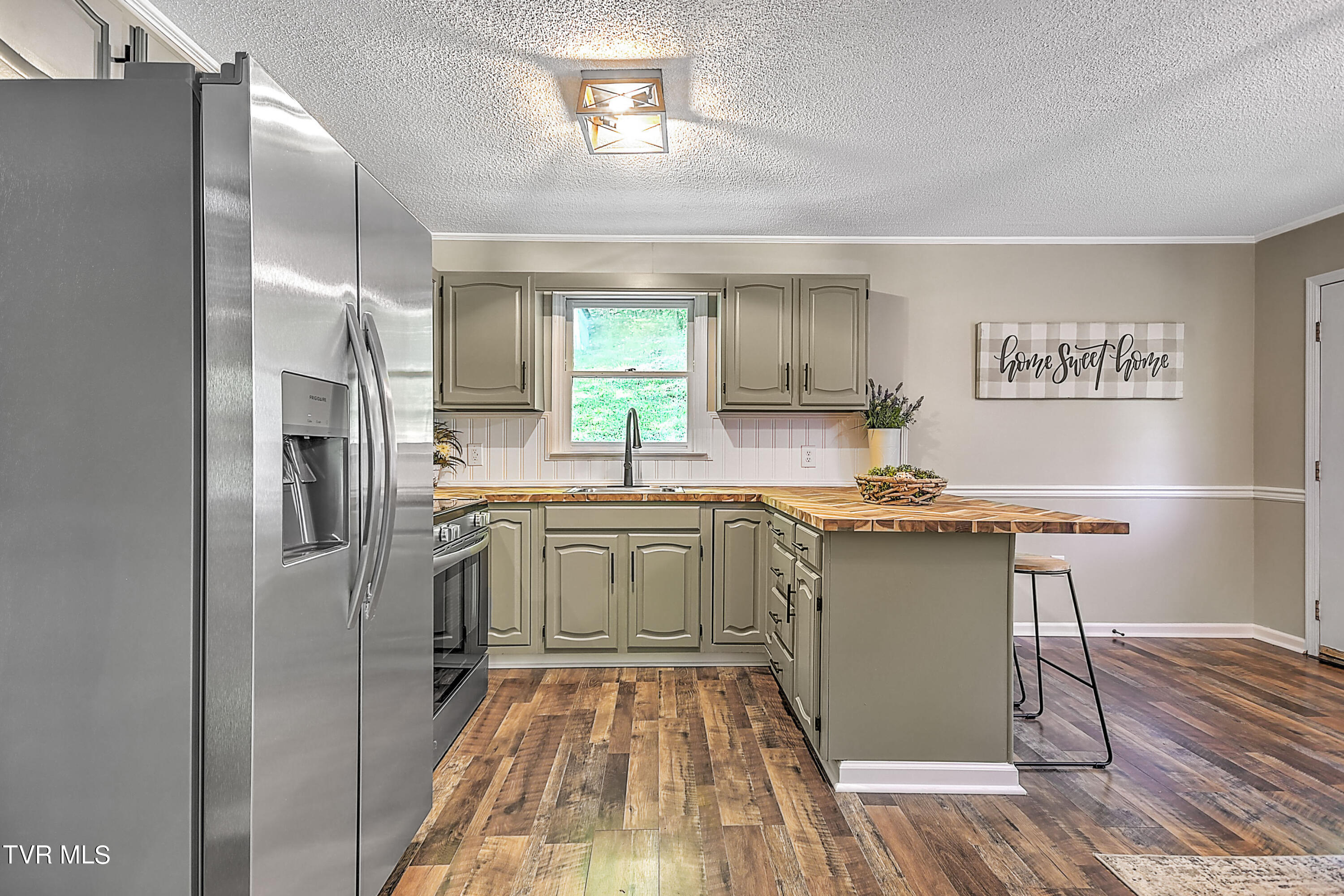 3753 Cove Creek Road Bristol, VA 24202 - Photo 19 of 70 Cove Creek Gdawg-15