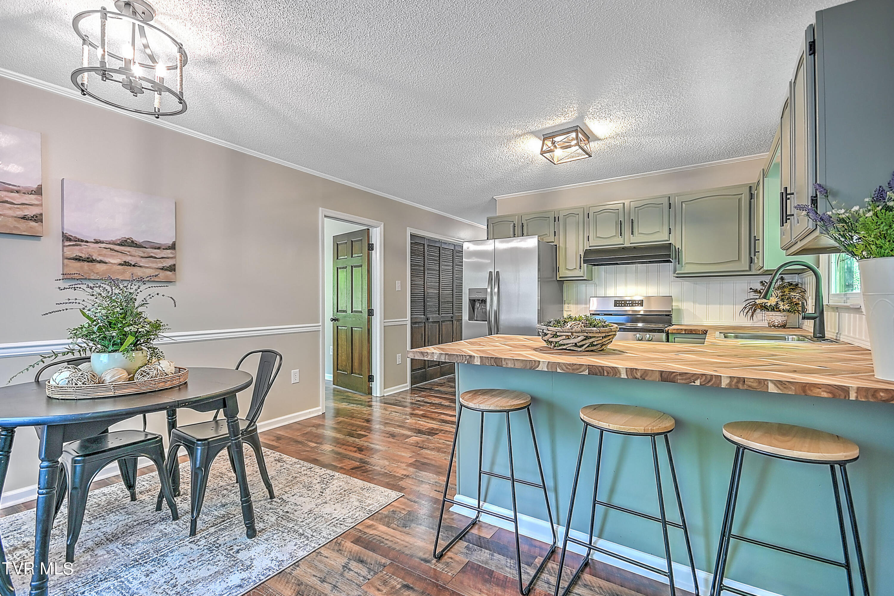 3753 Cove Creek Road Bristol, VA 24202 - Photo 24 of 70 Cove Creek Gdawg-20