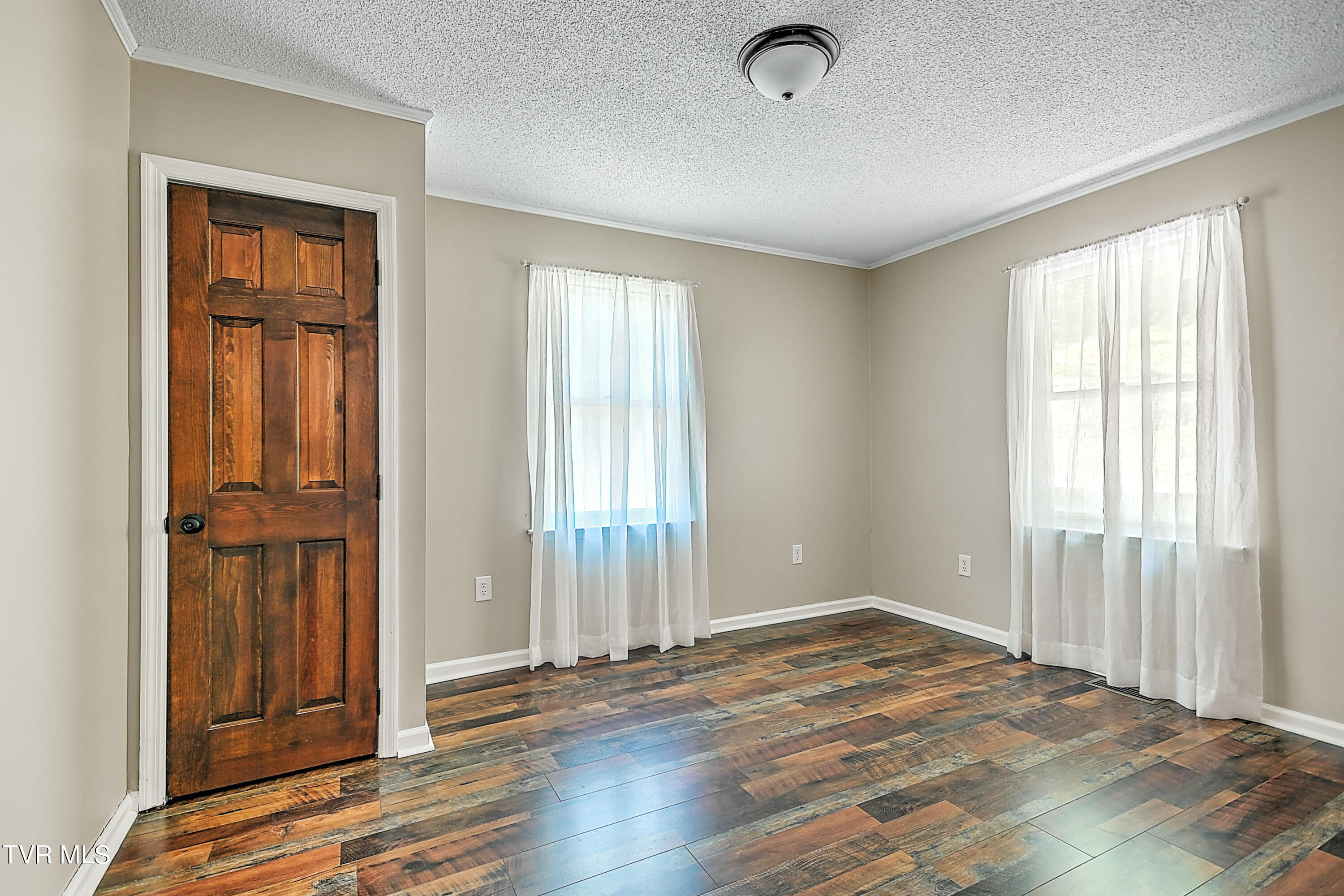 3753 Cove Creek Road Bristol, VA 24202 - Photo 26 of 70 Cove Creek Gdawg-22