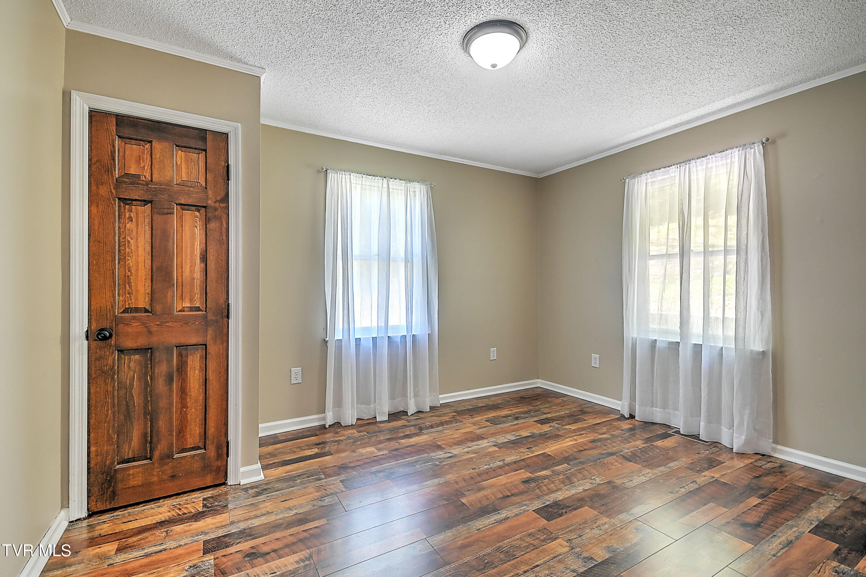 3753 Cove Creek Road Bristol, VA 24202 - Photo 28 of 70 Cove Creek Gdawg-24