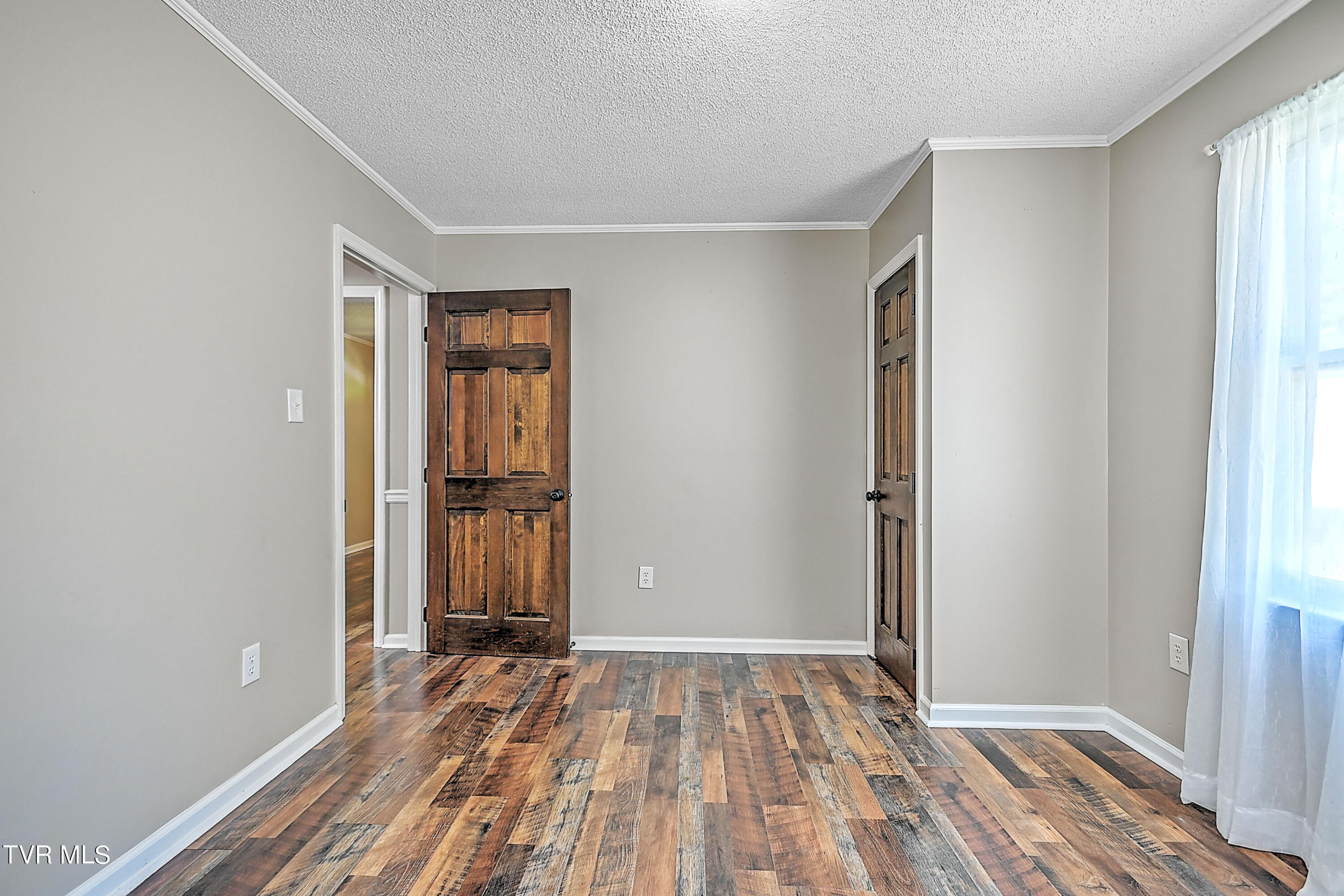 3753 Cove Creek Road Bristol, VA 24202 - Photo 30 of 70 Cove Creek Gdawg-26