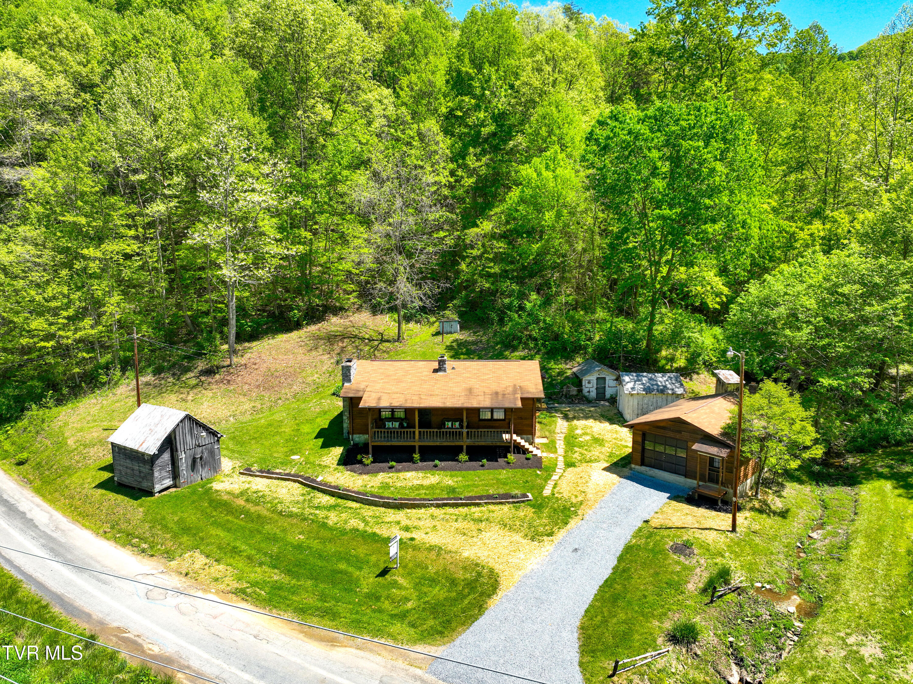 3753 Cove Creek Road Bristol, VA 24202 - Photo 3 of 70 Cove Creek Drone GDAWG-2