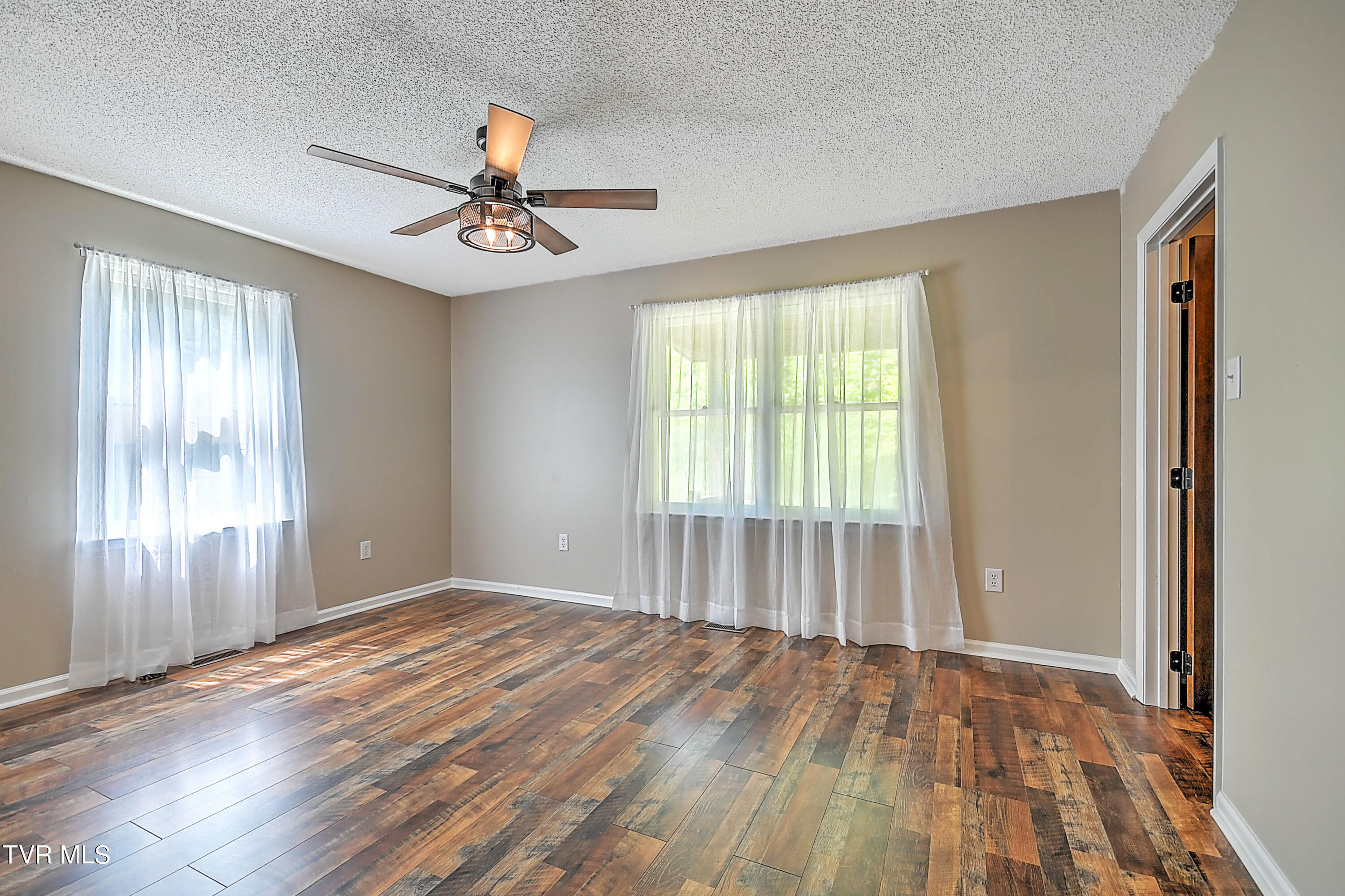 3753 Cove Creek Road Bristol, VA 24202 - Photo 34 of 70 Cove Creek Gdawg-30