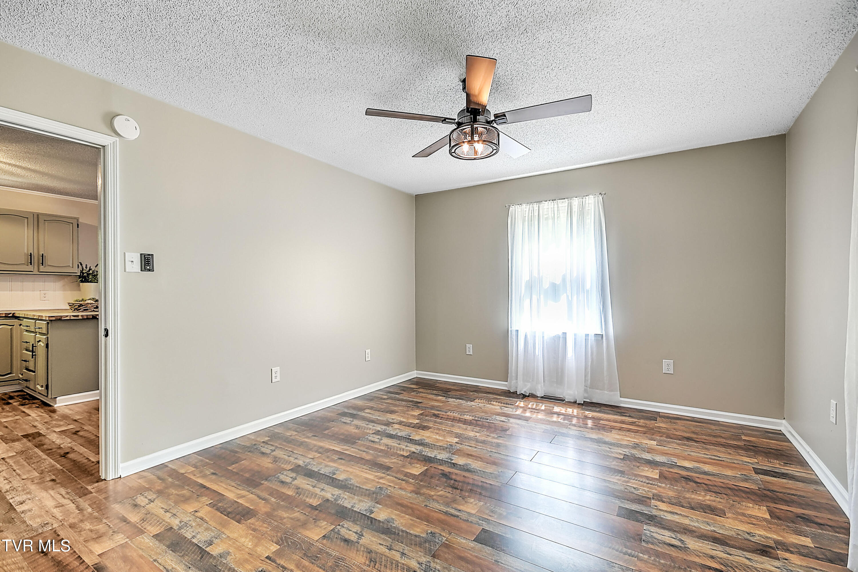 3753 Cove Creek Road Bristol, VA 24202 - Photo 38 of 70 Cove Creek Gdawg-34