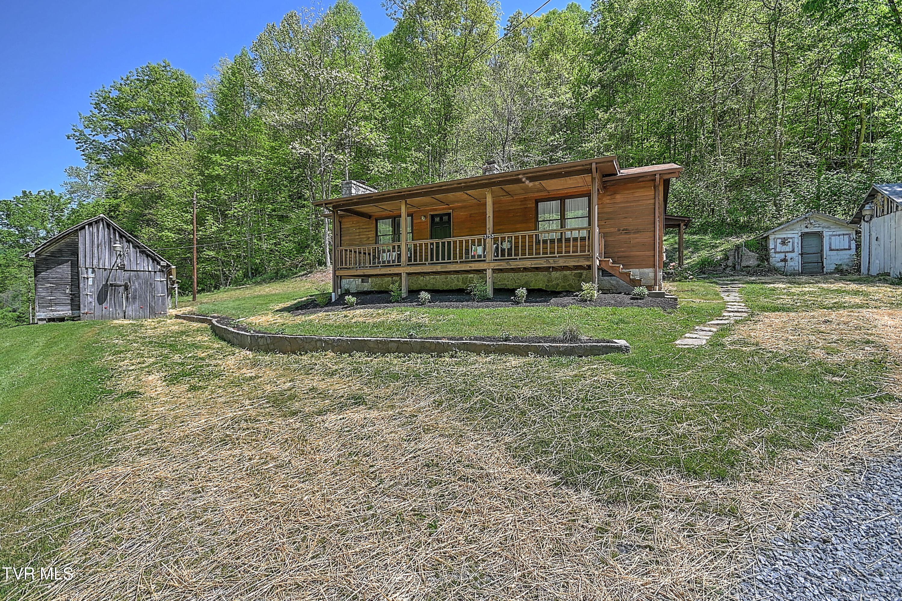 3753 Cove Creek Road Bristol, VA 24202 - Photo 9 of 70 Cove Creek Gdawg-5