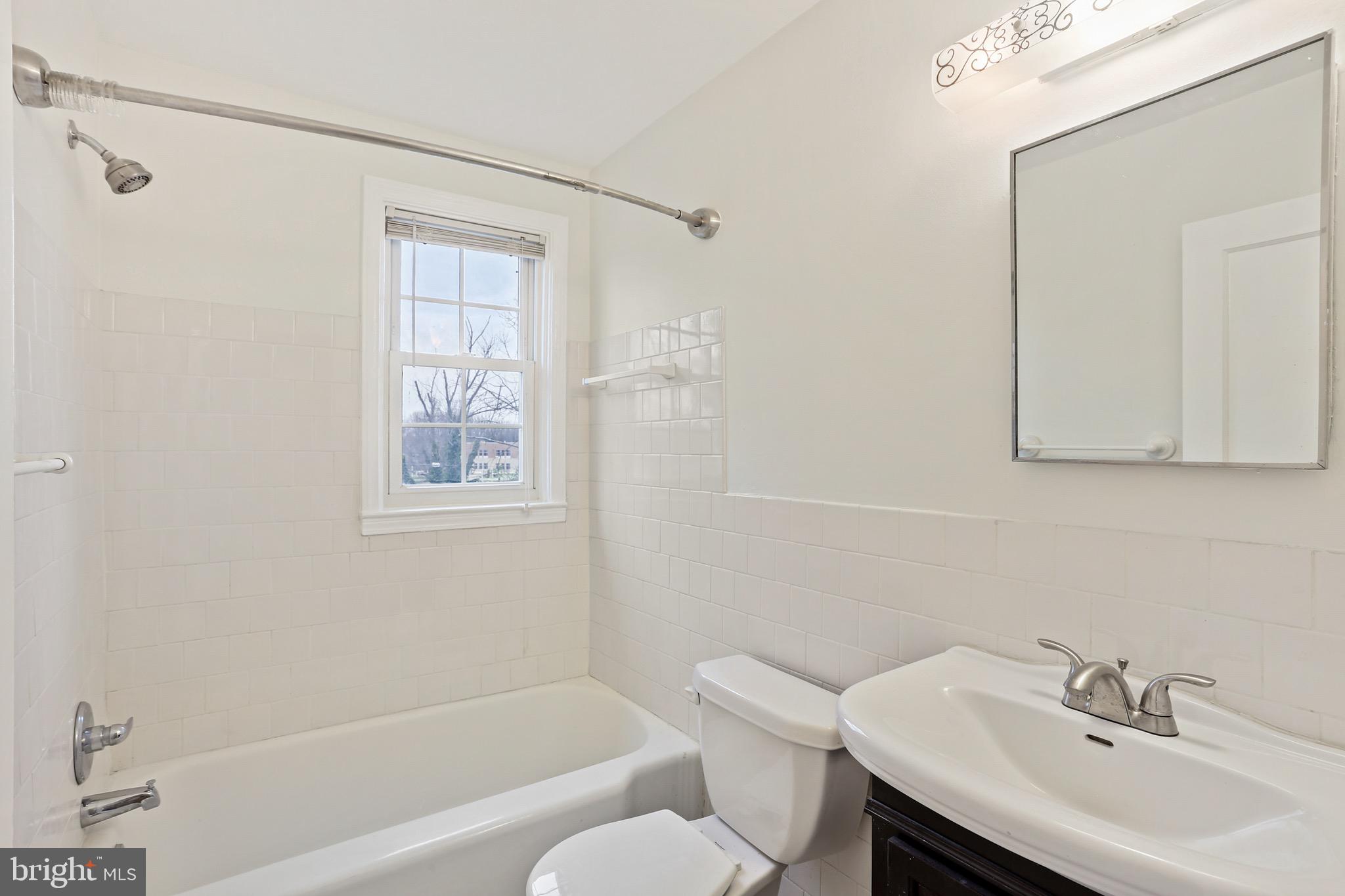 1603 Burnwood Road Baltimore, MD 21239 - Photo 25 of 36 Gallery Image 25