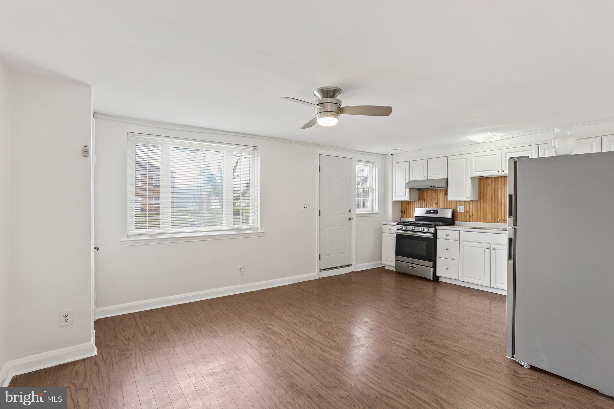 1603 Burnwood Road Baltimore, MD 21239 - Photo 27 of 36 Ground Level Eat In Kitchen