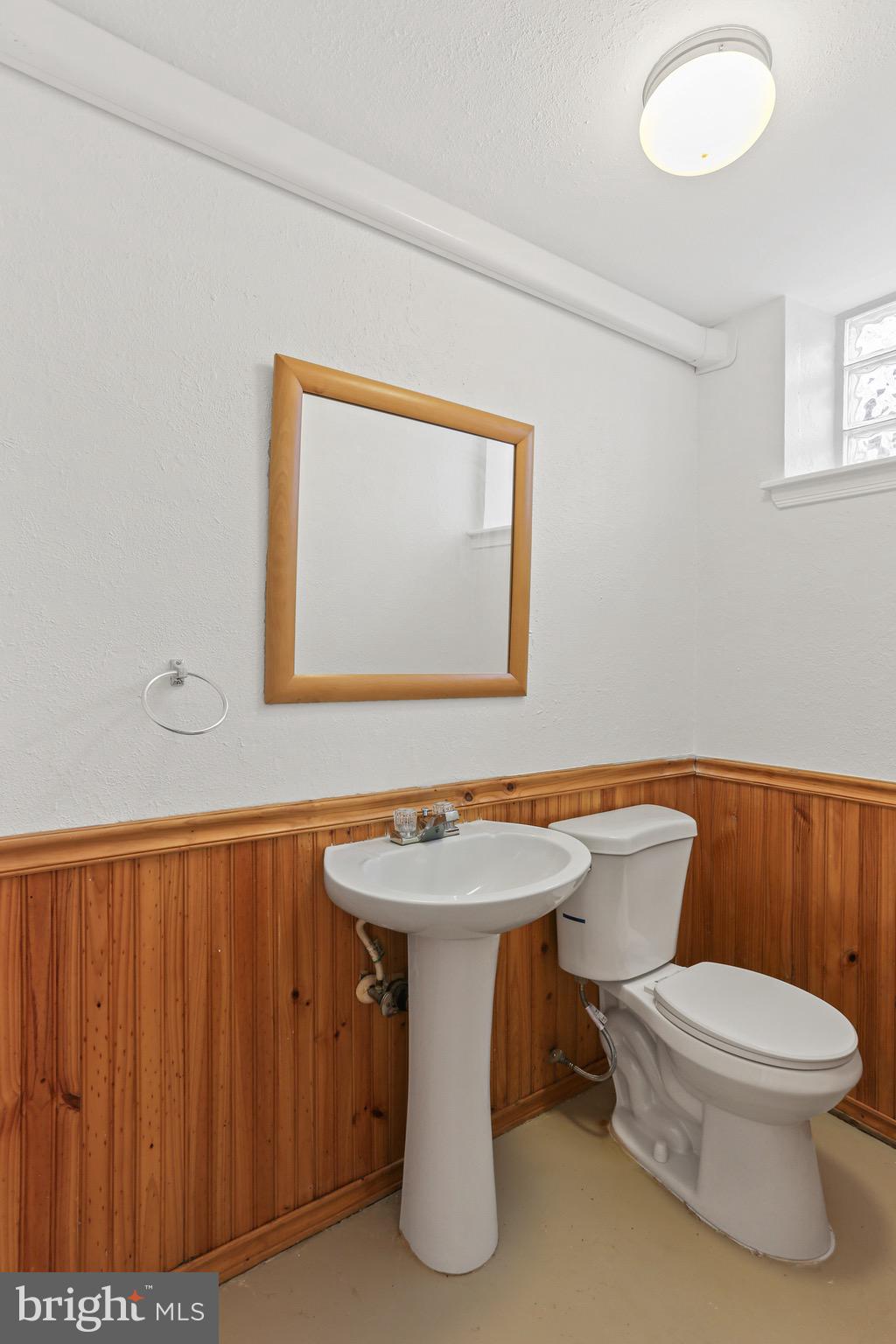 1603 Burnwood Road Baltimore, MD 21239 - Photo 33 of 36 Gallery Image 33