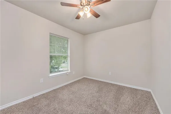 $895 | 305 Ehlinger Drive, Unit C, Bryan, TX 77801