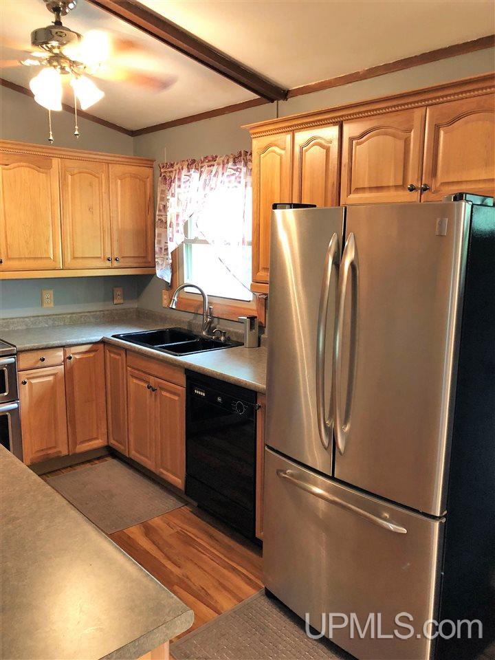 16 Partridge Lane Ishpeming, MI 49849 - Photo 3 of 34