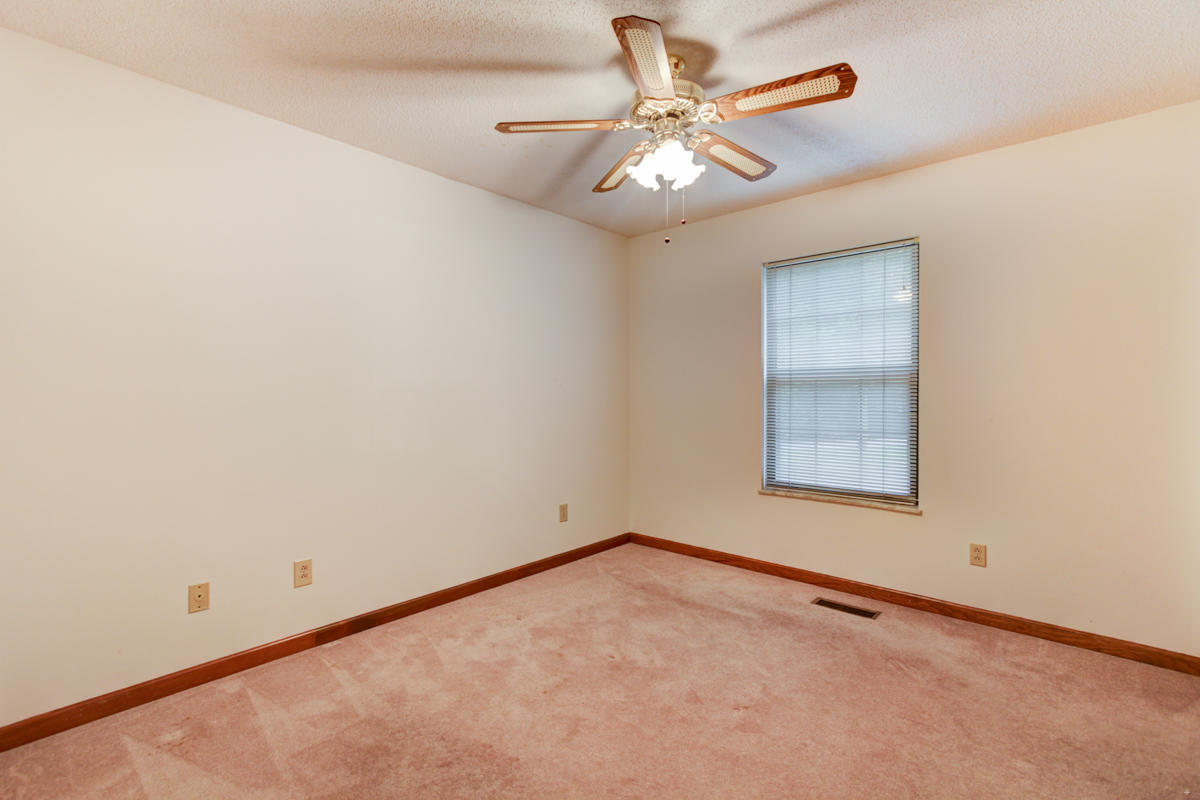 3921 Meredith Road Knoxville, TN 37921 - Photo 13 of 22 + Perceptions (15)