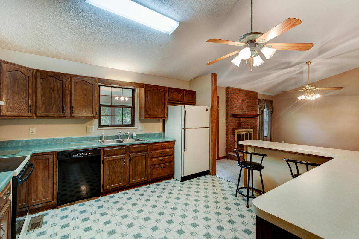 3921 Meredith Road Knoxville, TN 37921 - Photo 8 of 22 + Perceptions (9)