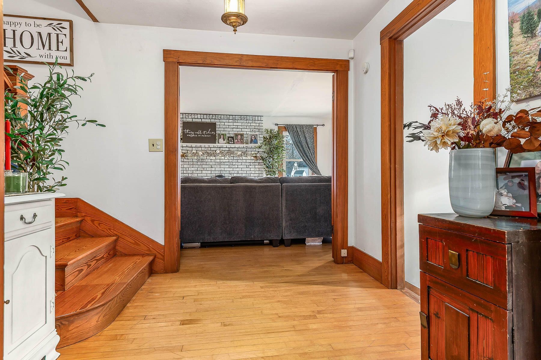 224 Main Street Springvale, ME 04083 - Photo 27 of 52 Foyer