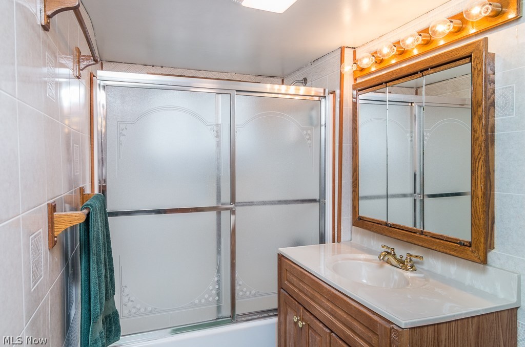 16070 Whitney Road Strongsville, OH 44136 - Photo 14 of 25 Gallery Image 14